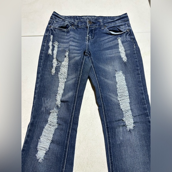 Womens Zoo Premium Bootcut Distressed Jeans lowrise Size 7 - Picture 2 of 7